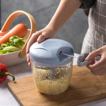 Nouvel accessoire de cuisine : hachoir et coupe-oignon